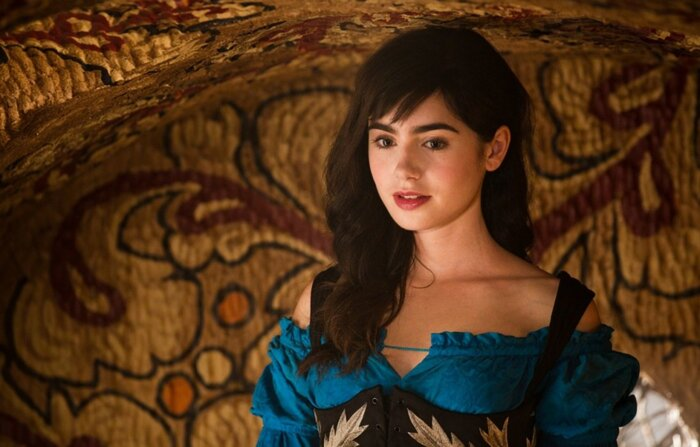 Лили Колинз Белоснежка Месть гномов кадр - Засмотрено на viju