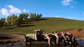 ТОП романтических комедий на вечер: лучшие ромкомы нулевых фото