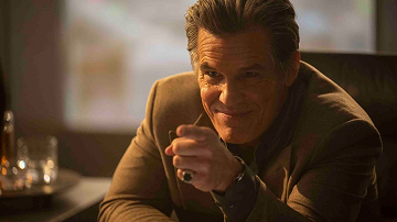 🏃 «Бегущий человек» 2025: премьера состоялась, критики спорят, касса растёт фото 3 🏃 «Бегущий человек» 2025: премьера состоялась, критики спорят, касса растёт фото