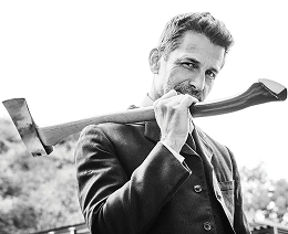 Библейские отсылки, замедленная съемка и мрачные краски: режиссерский почерк Зака Снайдера фото